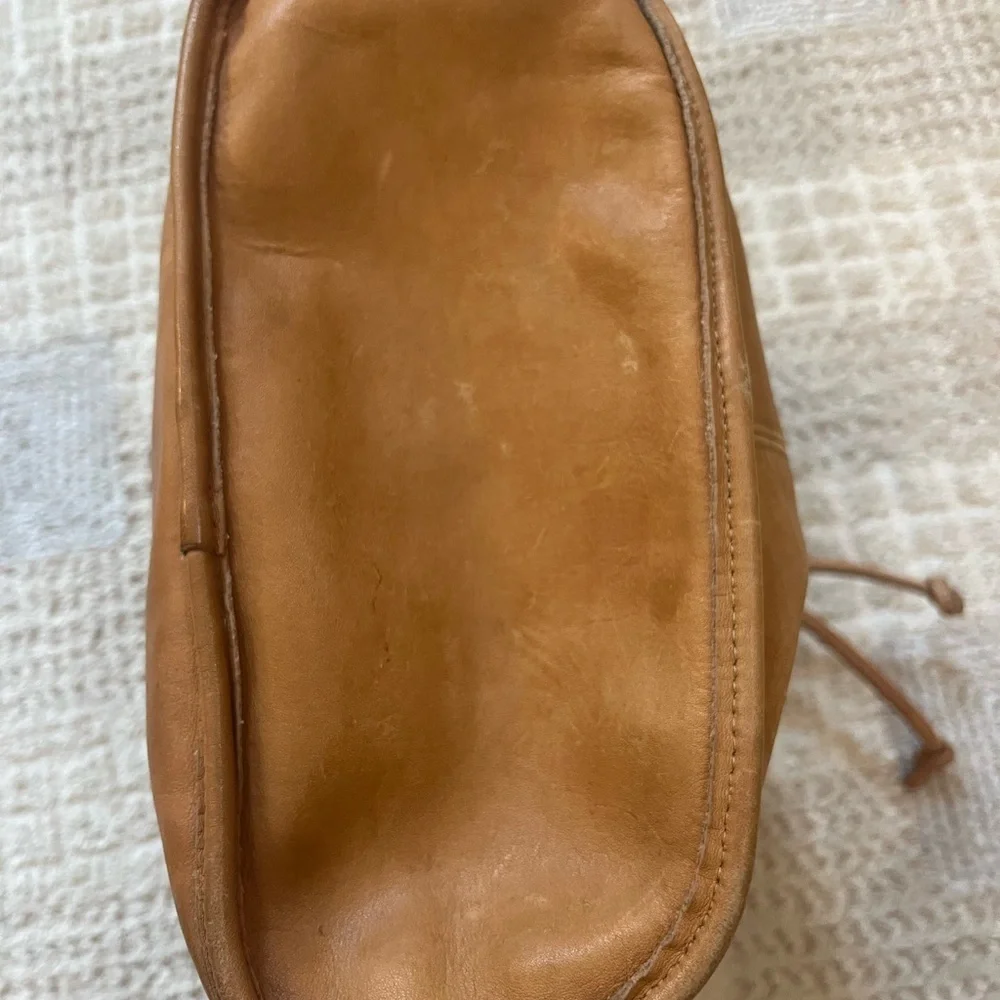 Vintage Coach Classic 529-8715 Drawstring Flap Bucket Bag Tan Leather Crossbody - Picture 5 of 13